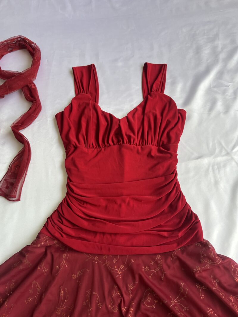 burgundy fairy dress with scarf - Imagen 3