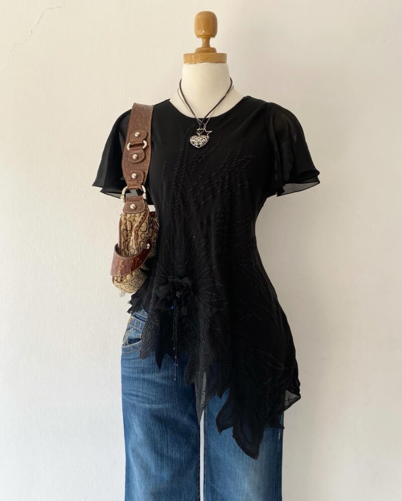 Blusa asimétrica