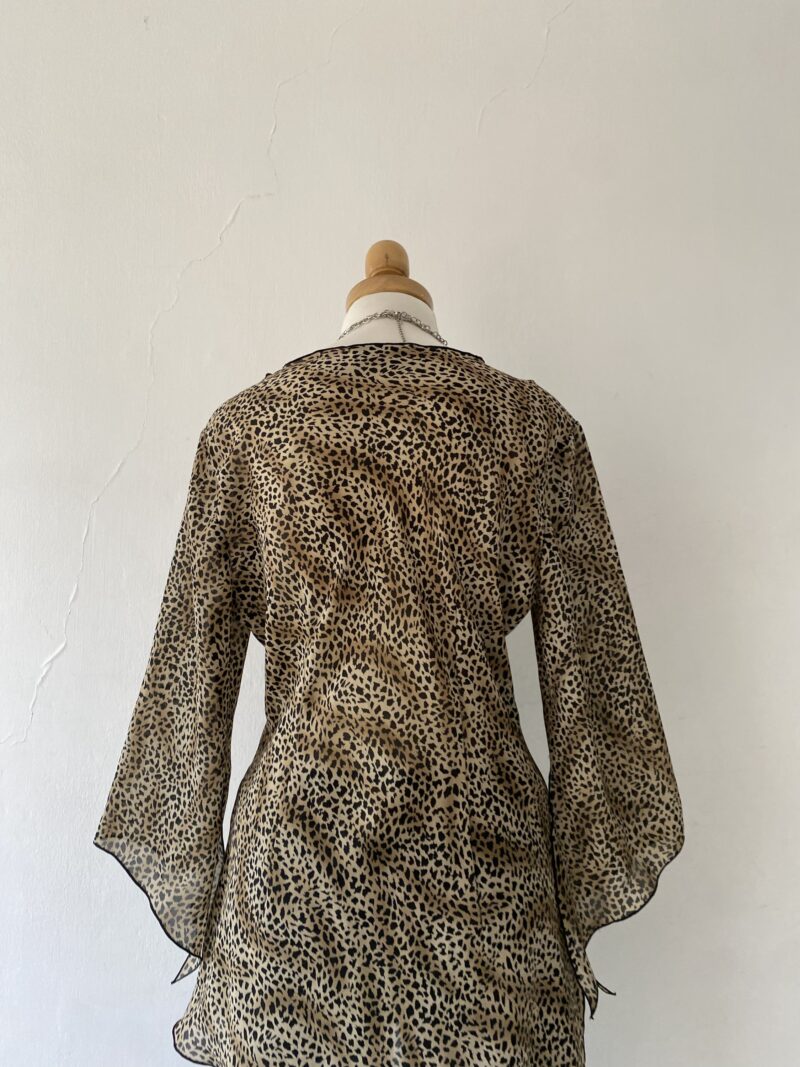 Long asymmetrical blouse - Imagen 5