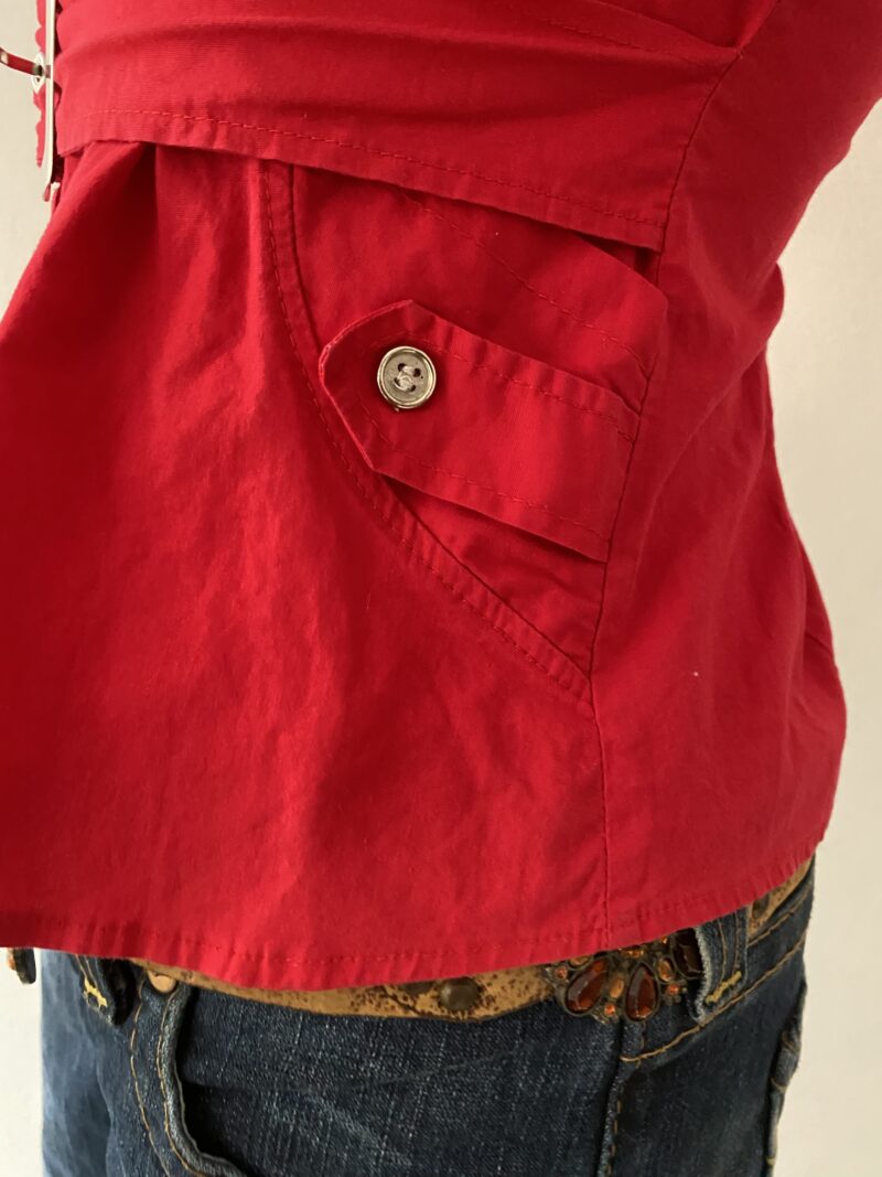 Red blouse with belt - Imagen 5